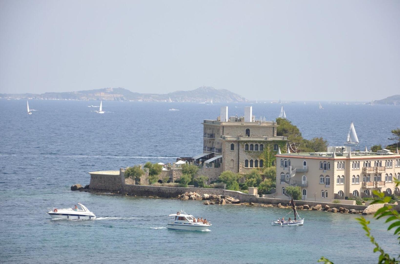 Appartement Coup De Coeur Centre Village Et Plage Climatise 3 Etoiles Terra Cigala Bandol Extérieur photo