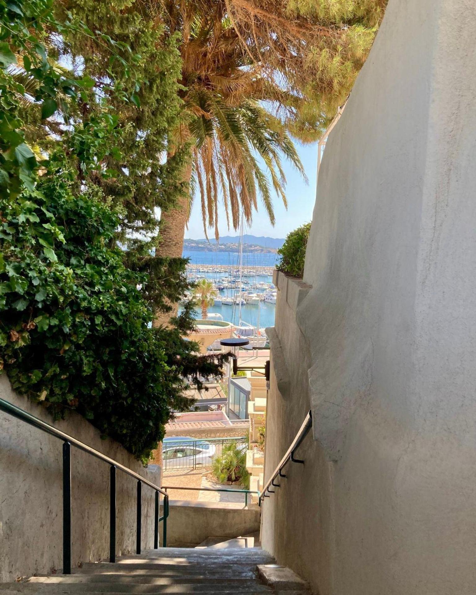 Appartement Coup De Coeur Centre Village Et Plage Climatise 3 Etoiles Terra Cigala Bandol Extérieur photo